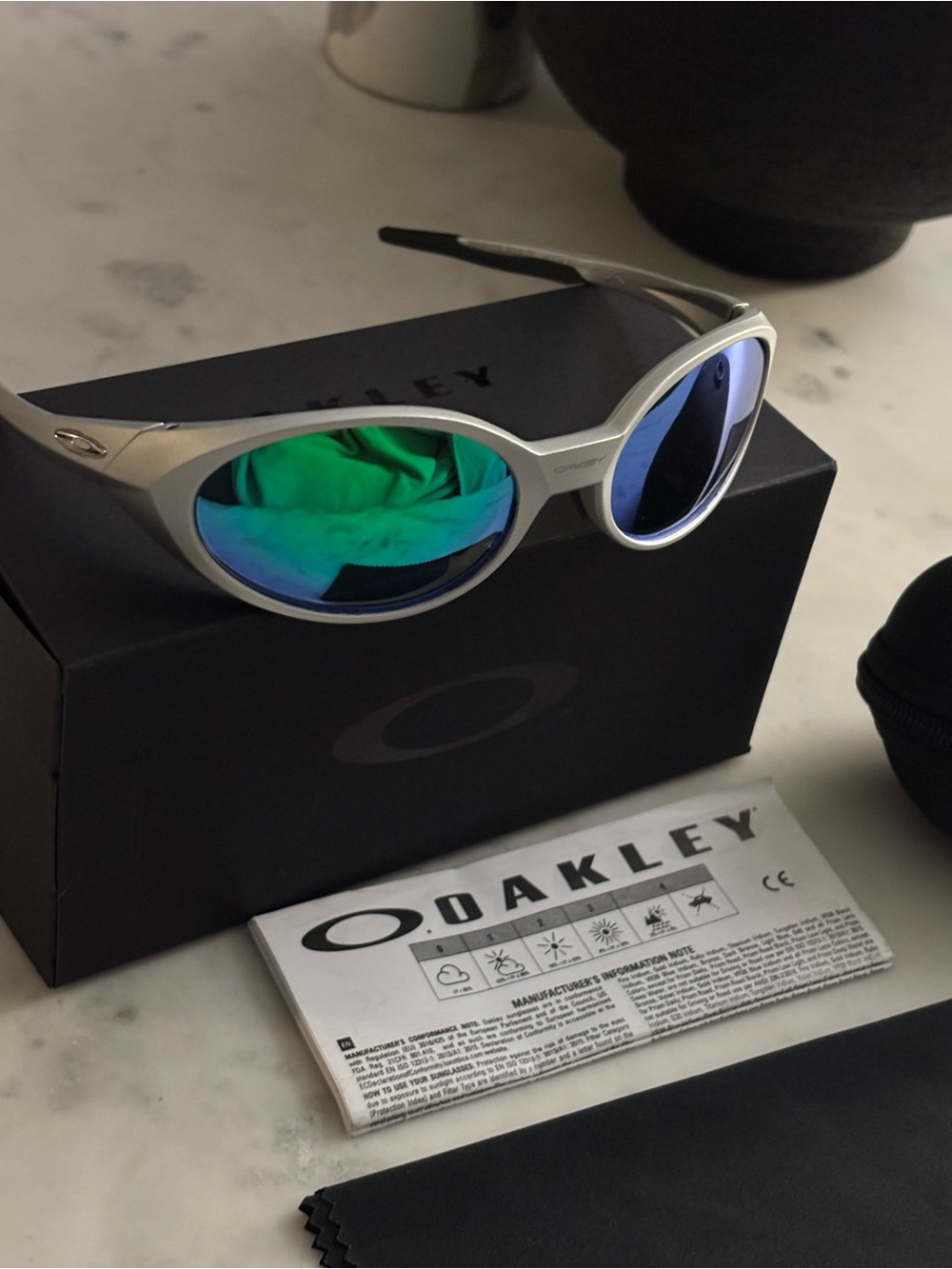 Oakley eye jacket sunglasses